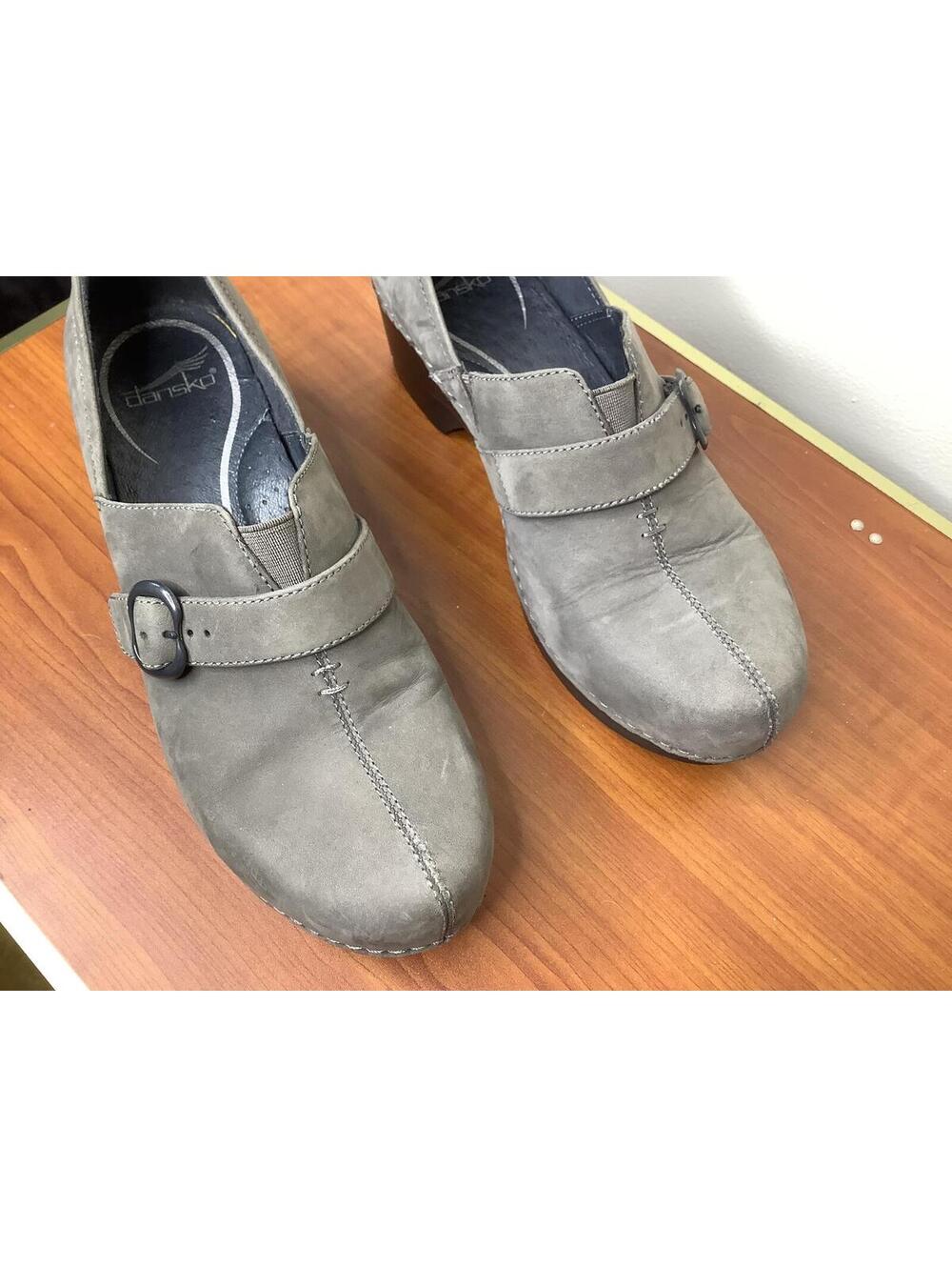 < Dansko Tamara Grey Suede Leather Clogs Size 9.5 > - Picture 4 of 8